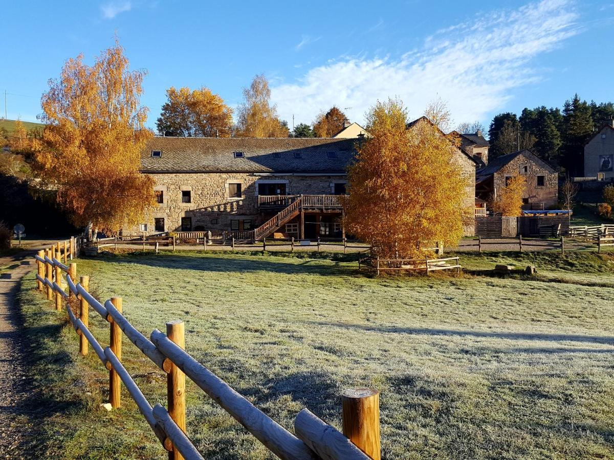 Logis Hotels Les Granges De Bigose Rimeize Exterior foto